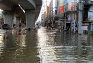 Bangkok Floods 2011 - Pahonyothin area - 31 October 2011 