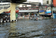  Bangkok Floods 2011 - Ngam Wong Wan area - 31 October 2011