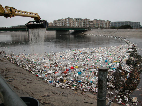 plastic-pollution-la