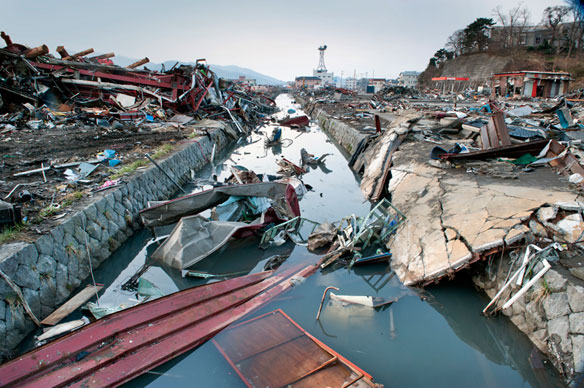 mark-edward-harris-tsunami-japan-debris