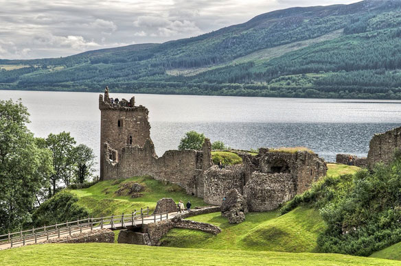 loch-ness-castle