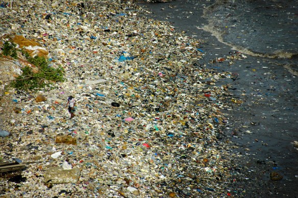 plastic-pollution-coastal-care