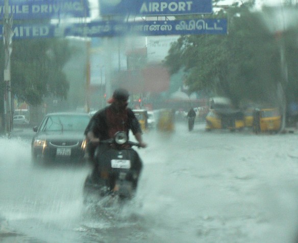 chennai-flooded-street