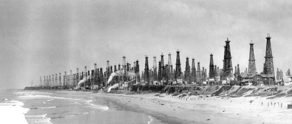 huttington-oil-derricks